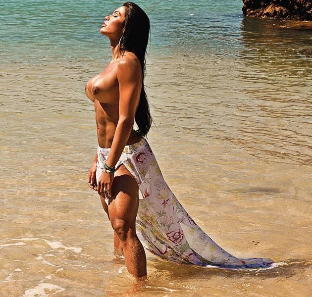 Gracyanne Barbosa pelada na revista sexy