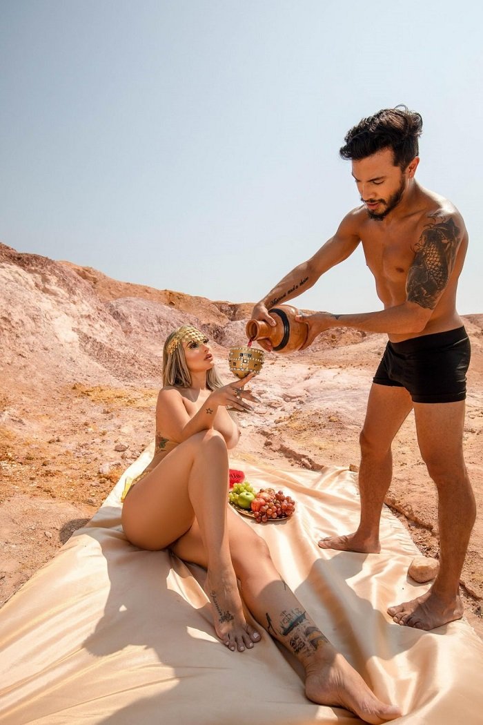 Francielly Bertolucci nua